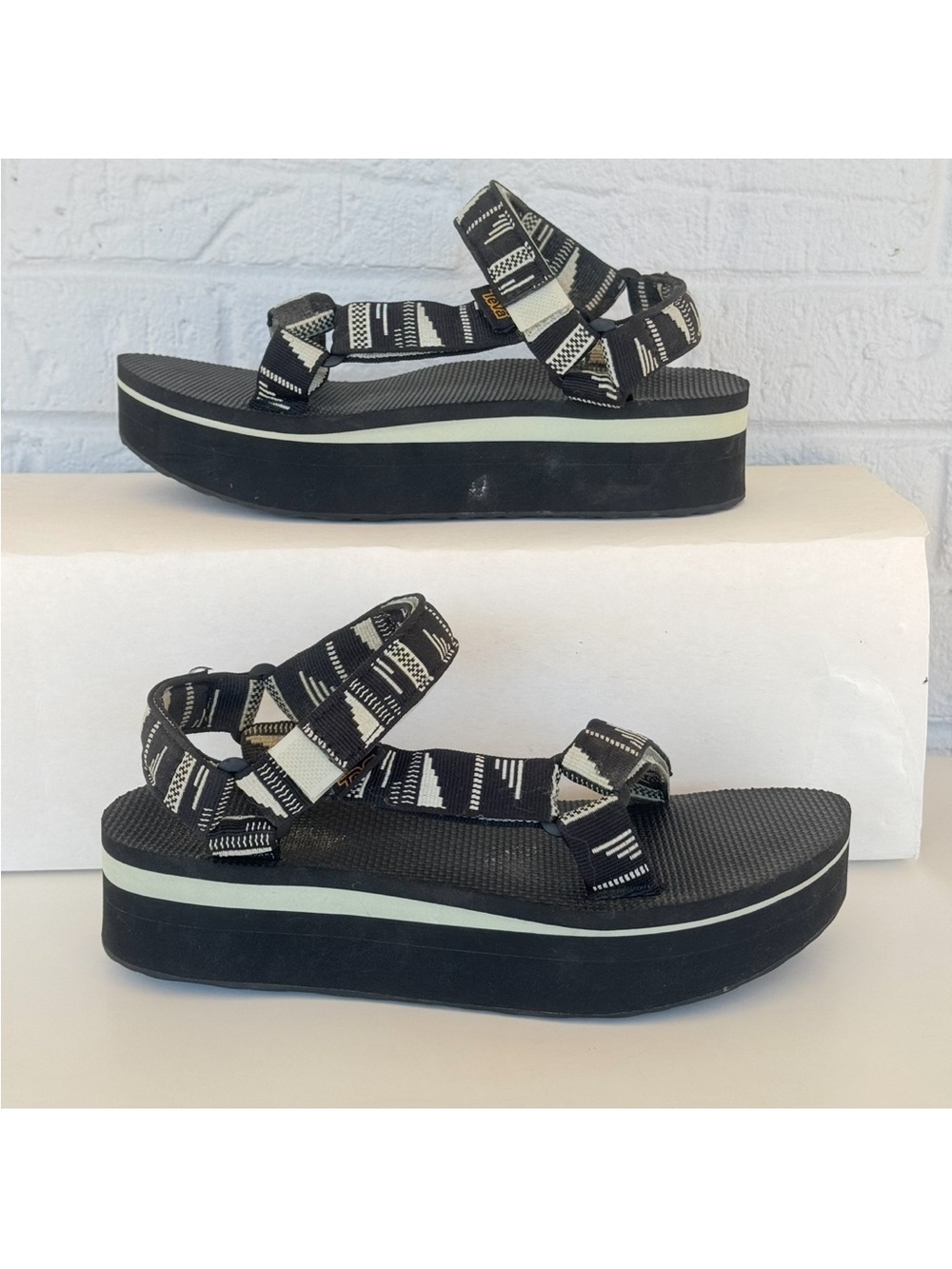 Aztec Platform Teva Sandals Women's 8.5